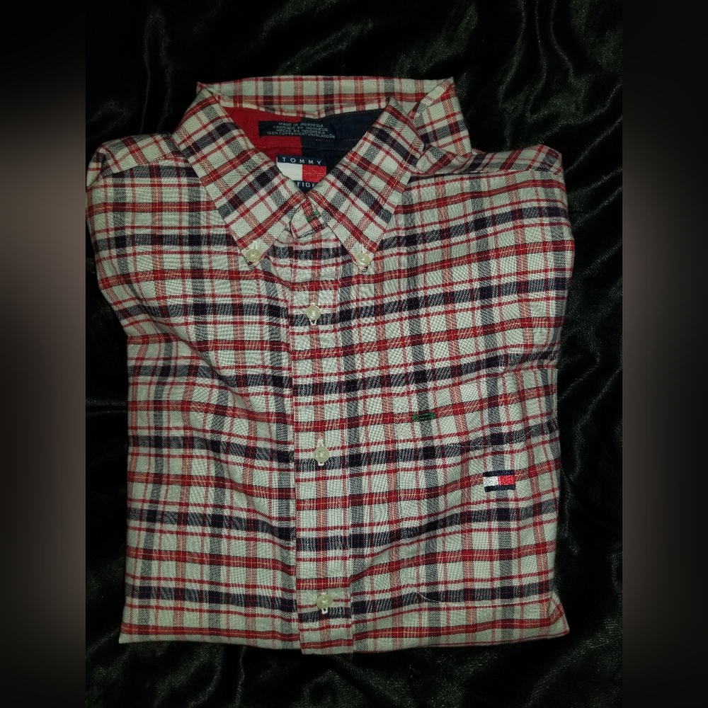 Tommy chili Button Up shirt.
